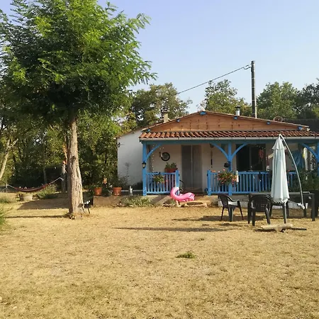 La Petite Maison Dans La Prairie 招待所 Balaguier-d'Olt